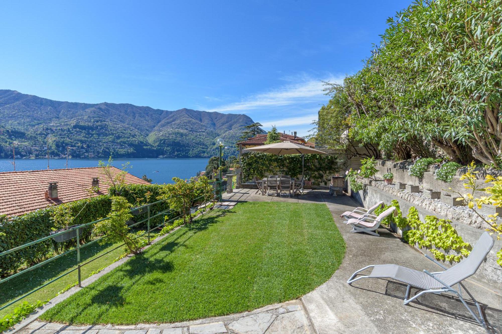 Casa Bambu - Splendida Vista Lago E Posto Auto Лальйо Екстер'єр фото