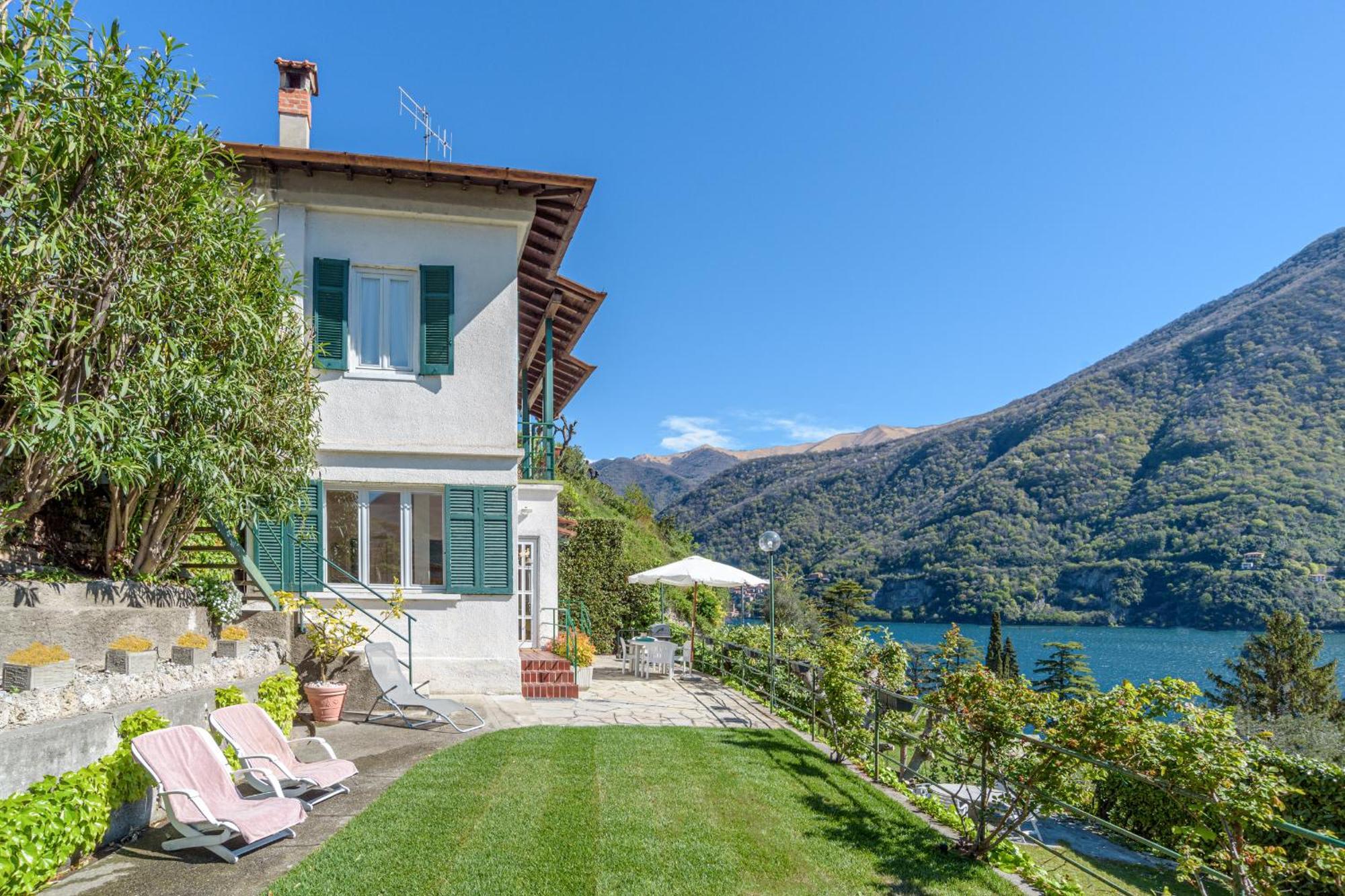 Casa Bambu - Splendida Vista Lago E Posto Auto Лальйо Екстер'єр фото